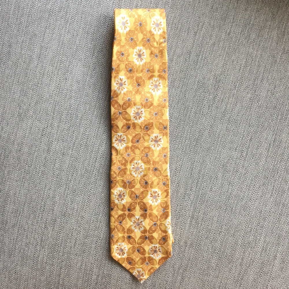 Men’s Ermenegildo Zegna Gold Flower Tie